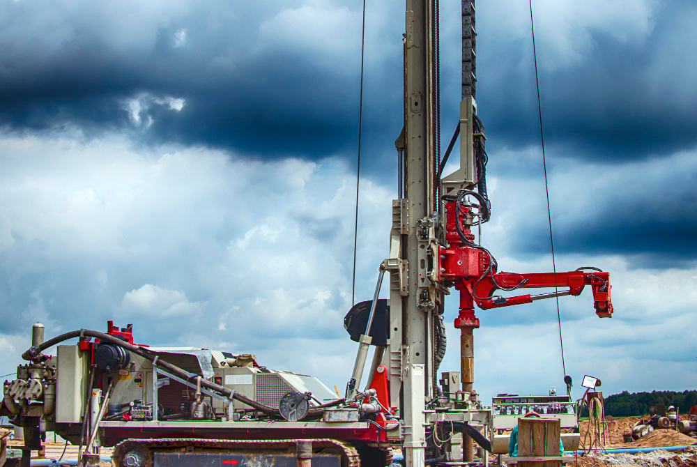 Oil Rig Earth drilling-rig-drilling-deep-wells-in-the-bowels-of-the-earth-industry ...